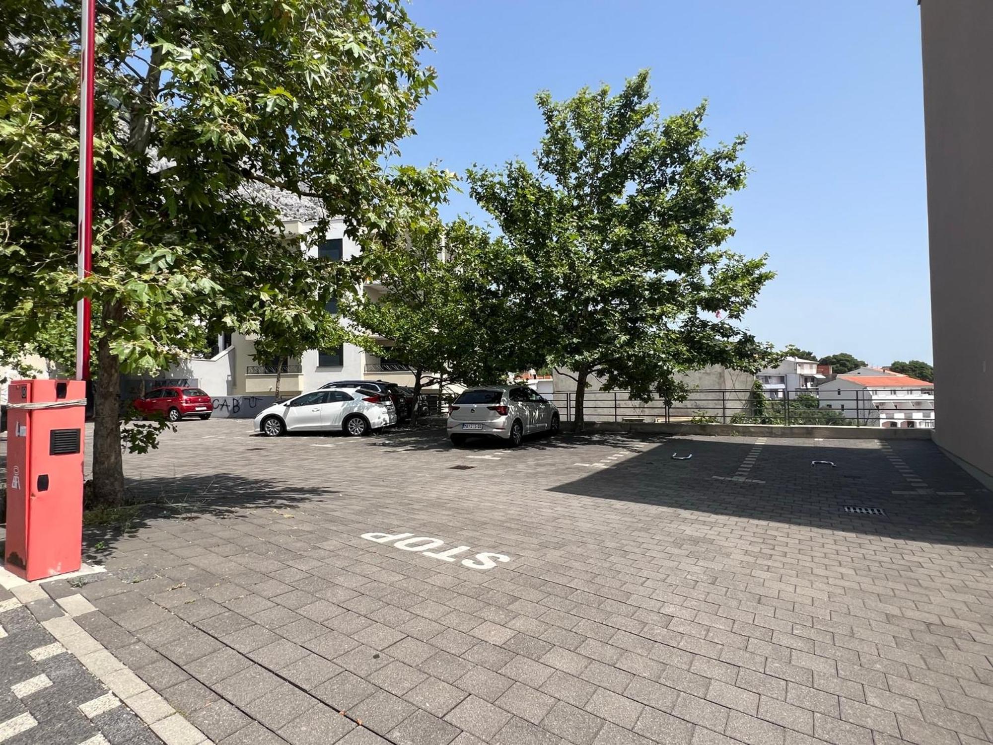 Apartment Lucija - Cozy Flat In The City Center With A Sea View & Parking Makarska Esterno foto