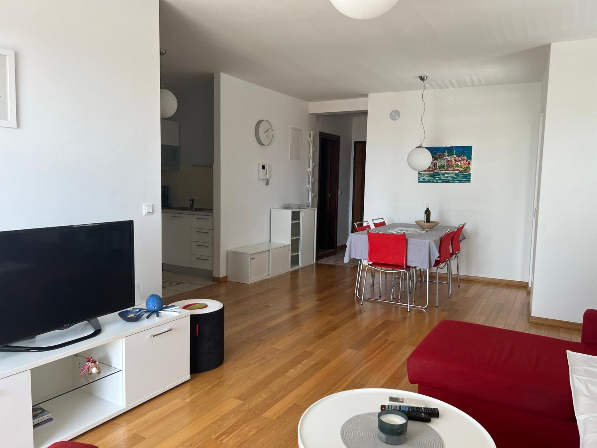 Apartment Lucija - Cozy Flat In The City Center With A Sea View & Parking Makarska Esterno foto